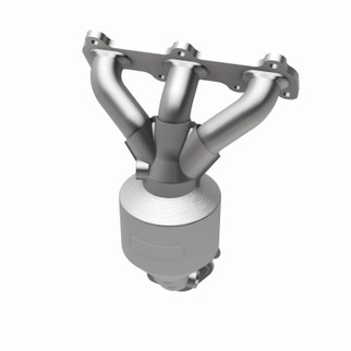 MagnaFlow Direct Fit Catalytic Converter 01-04 Hyundai Santa Fe 2.7L