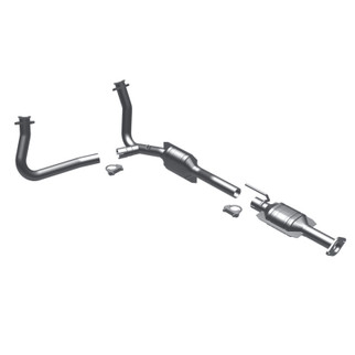 MagnaFlow Direct Fit Catalytic Converter 96-97 Ford Aerostar 4.0L