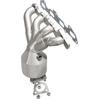 MagnaFlow Direct Fit Catalytic Converter 01-02 Kia Rio 1.5L