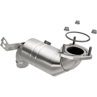 MagnaFlow Direct Fit Catalytic Converter 02-03 Jaguar X-Type Rear
