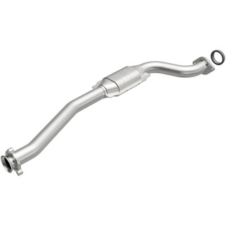 MagnaFlow Direct Fit Catalytic Converter 09-10 Hummer H3T 3.7L