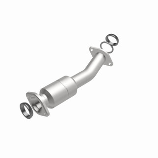 MagnaFlow Direct Fit Catalytic Converter 11-15 Sienna 3.5 Underbody