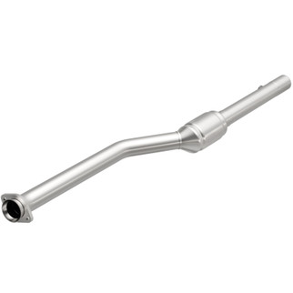 MagnaFlow Direct Fit Catalytic Converter 1999 BMW 540I 4.4L P/S
