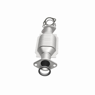 MagnaFlow Direct Fit Catalytic Converter 2003-2006 MONTERO 3.8 L Underbody