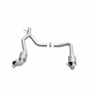 MagnaFlow Direct Fit Catalytic Converter 2009-2014 E-150 4.6 L Underbody