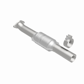 MagnaFlow Direct Fit Catalytic Converter 2010-2012 VENZA 2.7L Underbody