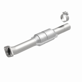 MagnaFlow Direct Fit Catalytic Converter 2010-2012 VENZA 2.7L Underbody