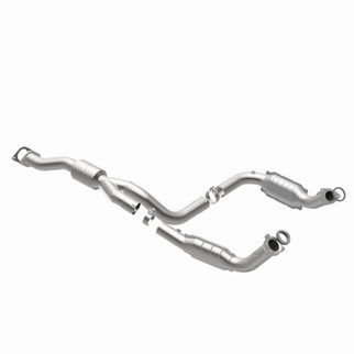 MagnaFlow Direct Fit Catalytic Converter 2011-2012 EXPRESS 2500 6.0L 6.0L Underbody