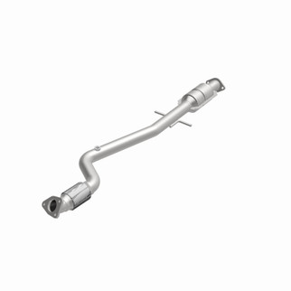 MagnaFlow Direct Fit Catalytic Converter 2012-2014 CRUZE 1.4L Underbody