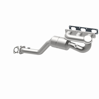 MagnaFlow Direct Fit Catalytic Converter BMW 5 99-00 Front