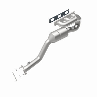 MagnaFlow Direct Fit Catalytic Converter BMW 5 99-00 Front