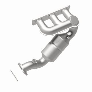 MagnaFlow Direct Fit Catalytic Converter BMW 5 99-00 Rear