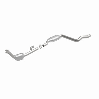 MagnaFlow Direct Fit Catalytic Converter 2003 ML350 3.7L Underbody