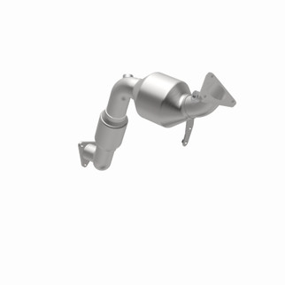 MagnaFlow Direct Fit Catalytic Converter 2007-2010 Q7 V6 3.6 OEM Underbody