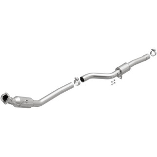 MagnaFlow Direct Fit Catalytic Converter 2013-2017 SL550 V8 4.6 OEM Underbody