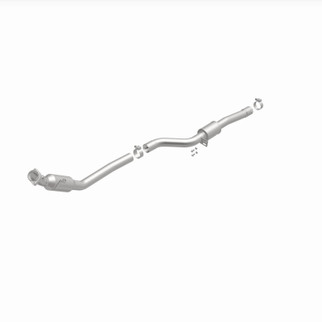 MagnaFlow Direct Fit Catalytic Converter 2013-2017 SL550 V8 4.6 OEM Underbody