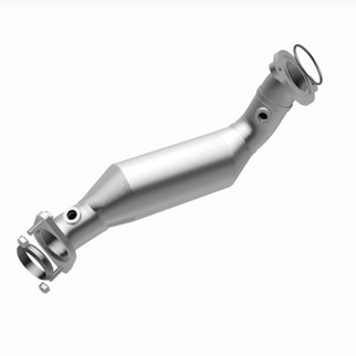 MagnaFlow Direct Fit Catalytic Converter 2009-2015 CTS V8 6.2 OEM Underbody