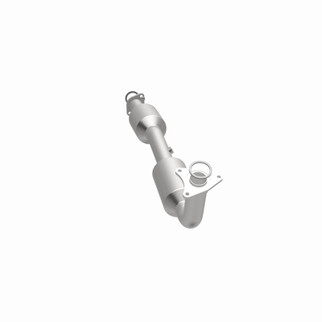 MagnaFlow Direct Fit Catalytic Converter 07-09 Toyota Tundra/Sequoia V8 4.7L
