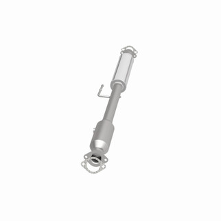MagnaFlow Direct Fit Catalytic Conv 11-14 Sonata 2.4L Underbody (OEM Grade Federal / EPA Compliant)