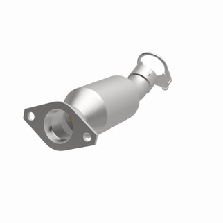 MagnaFlow Direct Fit Catalytic Converter 12-16 Toyota Prius C 1.5L
