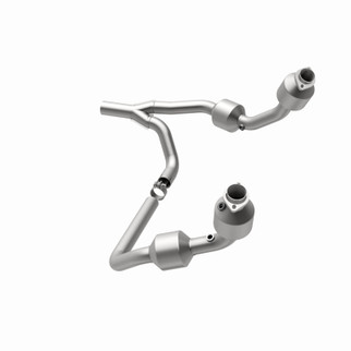 MagnaFlow Direct Fit Catalytic Converter 07-09 Jeep Wrangler 3.8L