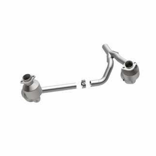 MagnaFlow Direct Fit Catalytic Converter 07-09 Jeep Wrangler 3.8L