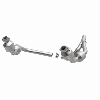 MagnaFlow Direct Fit Catalytic Converter 07-09 Jeep Wrangler 3.8L