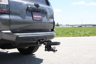 Gen-Y 2.5in Shank 500lb Capacity Serrated Hitch Step