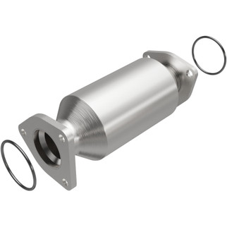MagnaFlow Direct Fit Catalytic Converter 05-10 Honda Odyssey 3.5L