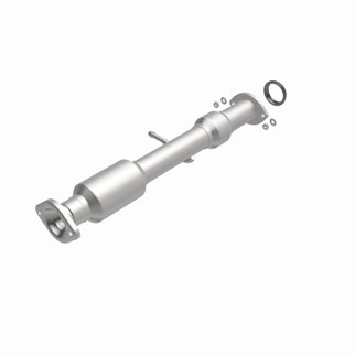 MagnaFlow Direct Fit Catalytic Converter 14-15 Toyota Highlander 3.5L