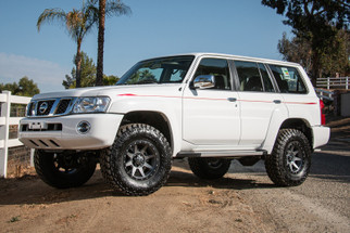 ICON 1997+ Nissan Patrol (Y61) 2in Rear Performance Spring Kit