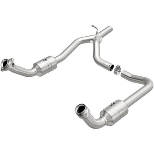 MagnaFlow Direct Fit Catalytic Converter 2009-2014 E-150 4.6 L Underbody