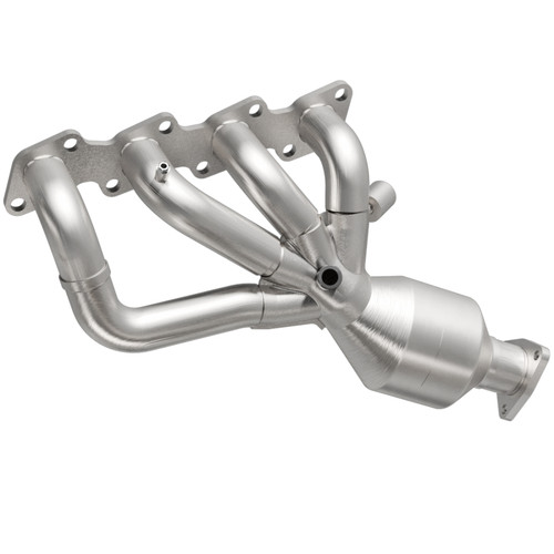MagnaFlow Direct Fit Catalytic Converter 98-99 Nissan Frontier 2.4L