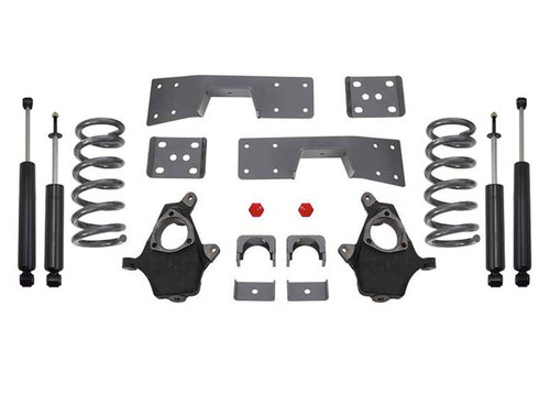 MaxTrac 99-06 GM C1500 2WD V8 4in/6in Lowering Spindle Kit