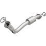 MagnaFlow Direct Fit Catalytic Converter 13-15 RAV4 2.5 Underbody