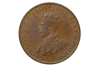 1926 Halfpenny Variety Die Crack Half Moon in Very Good Condition