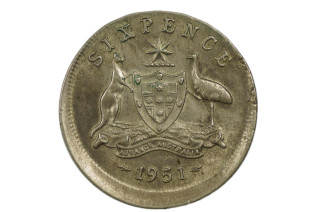  1951 Sixpence Variety Error Mis-Strike in Almost EF Condition 