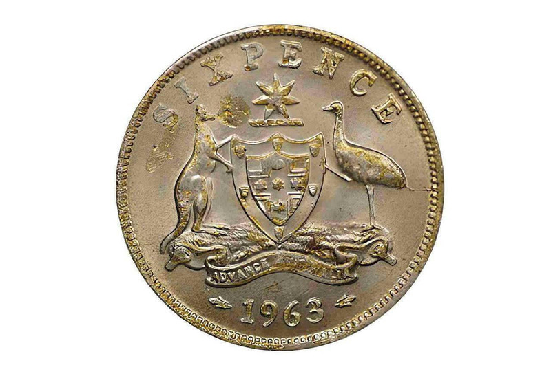 1963 Sixpence Variety Error Die Crack in Uncirculated Condition