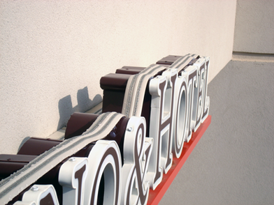 Keep birds off buildings with Bird Jolt Flat Track