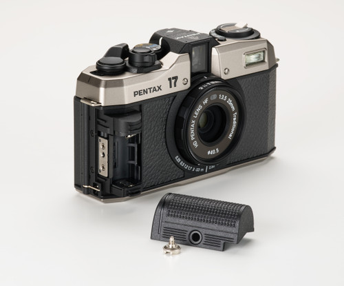 17 Film Camera – Compact 35mm for Vintage Photography