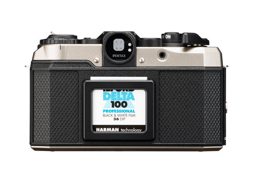 17 Film Camera – Compact 35mm for Vintage Photography