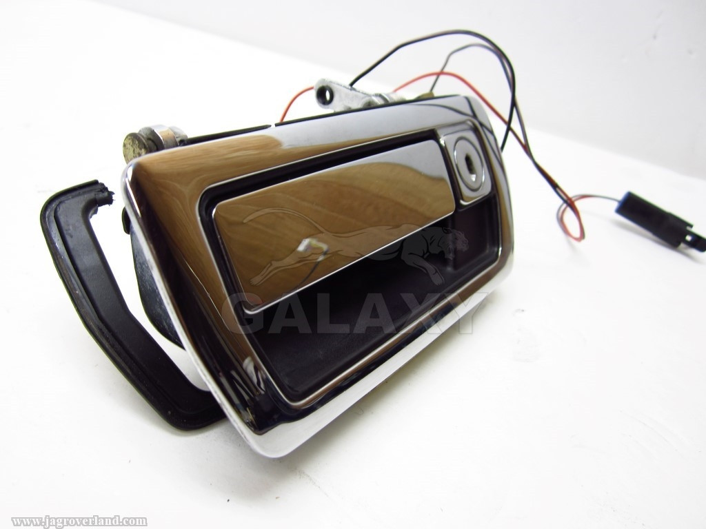 Door Handle 90-94 XJ6 Outer Left JLM2044 - Galaxy Jaguar