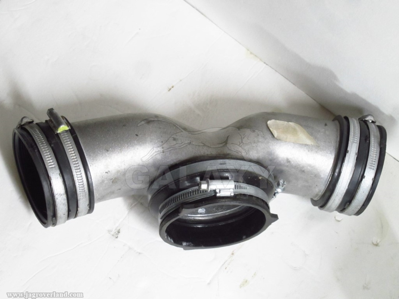 Engine Air Intake Connector Tube 0709 XK XKR T Shape Piece AJ811188