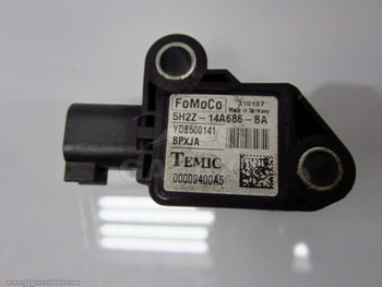 07-15 XK R S Air Bag Impact Sensor C2P3923 5H2Z-14A686-Ba