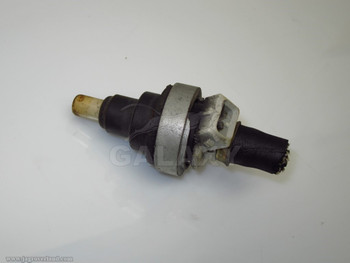 87-91 XJs V12 5.3 Engine Fuel Injector Eac7875 Eac7874