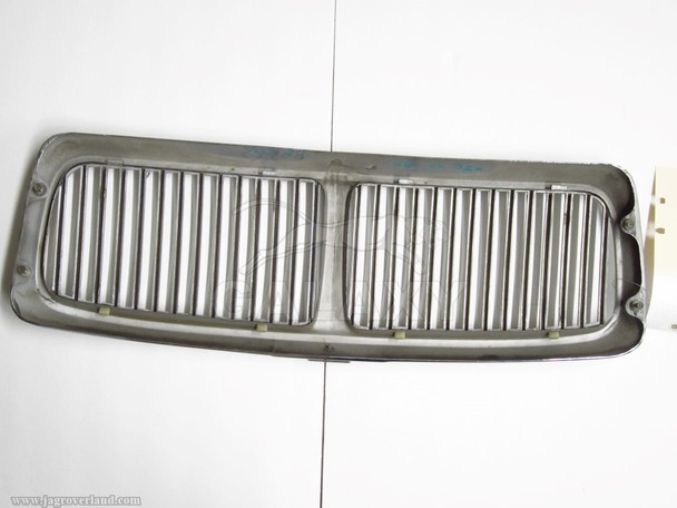 88-94 XJ6 Chrome Grill Sorround Damaged Bec14242 Bec14243 Bec5665