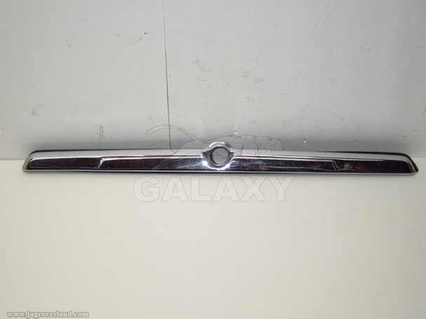 86-93 XJ6 XJ40 Trunk Lock Trim Finish Chrome Bezel Oem Bec9102