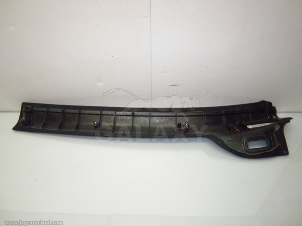 07-15 XK R S Left Door Sill Plate Molding Pillar Trim C2P24515Leg 8W83-513B43-Ba Pvj