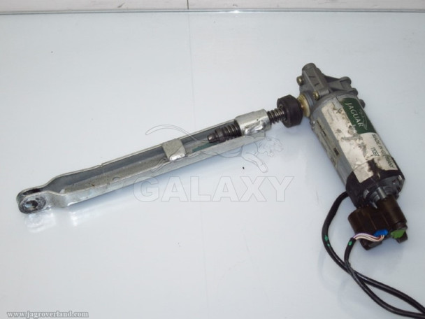 97-02 XK8 XKR Front Seat Raise And Fall Motor Gja4713Ba