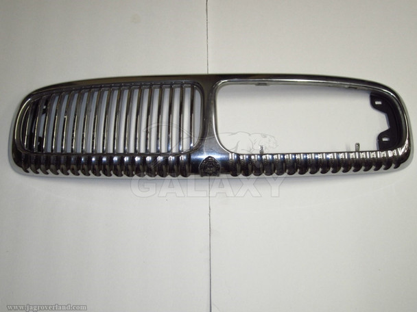 98-03 XJ8 Vanden Plas Grille Chrome Fluted Surround Only Oem Used Hnc5504Cb